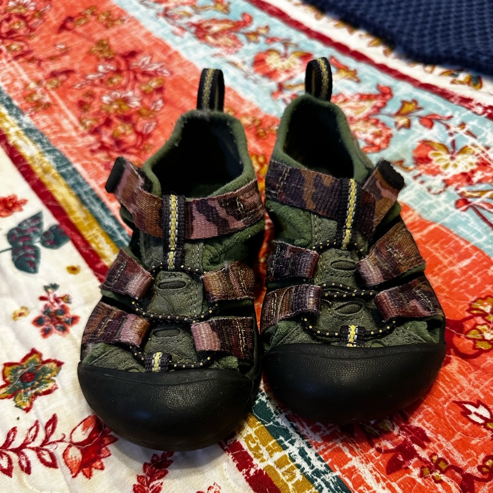 Toddler Keen